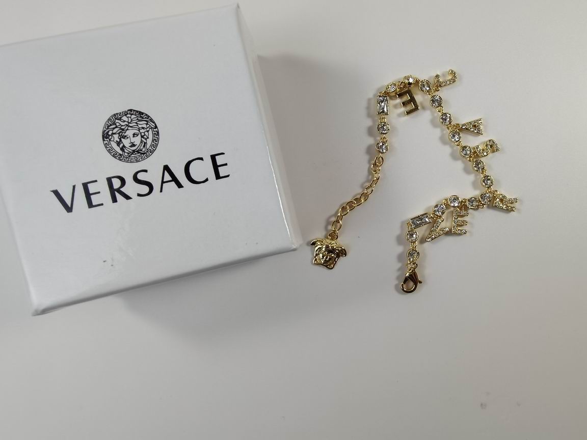 Versace bracelet lyh23